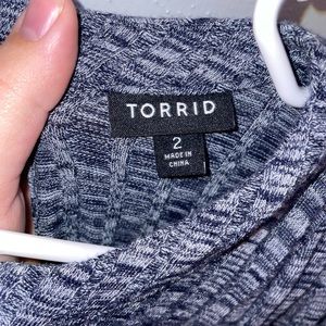 Navy blue, mid sleeve dress, triangle open front and back! 2x from Torrid